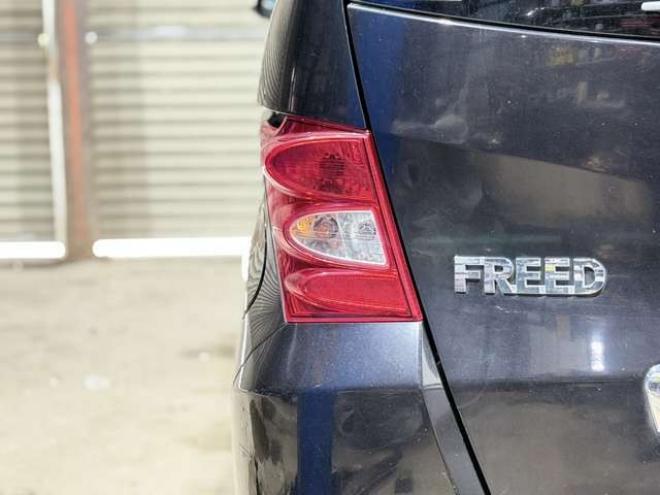 フリード1.5 フレックス エアロ　防錆塗装TVナビBカメ 2WD 1500