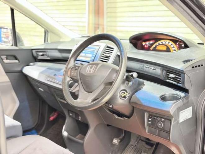 フリード1.5 フレックス エアロ　防錆塗装TVナビBカメ 2WD 1500