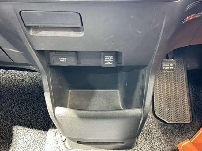 フリード1.5 フレックス エアロ　防錆塗装TVナビBカメ 2WD 1500