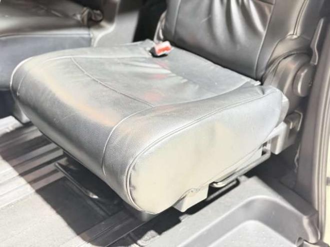 セレナ2.0 ハイウェイスター 4WD　防錆塗装4WDナビBカメETC夏冬タイヤ 2000