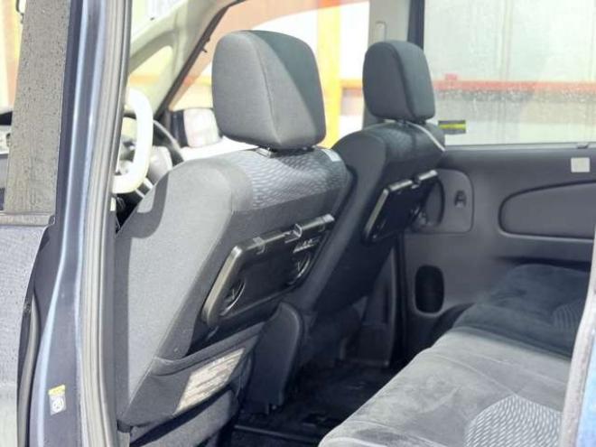 セレナ2.0 20X 4WD　下廻防錆TVナビETCエンスタ 2000