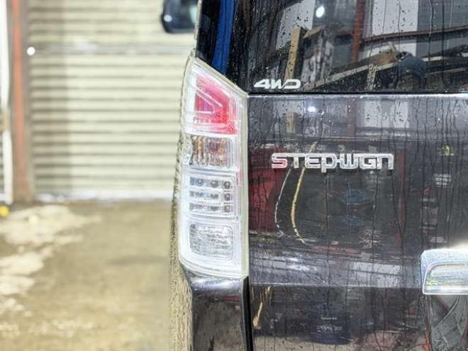 ステップワゴン2.0 スパーダ Z 4WD　防錆塗装4WDTVナビBカメETC後席モニタ 2000
