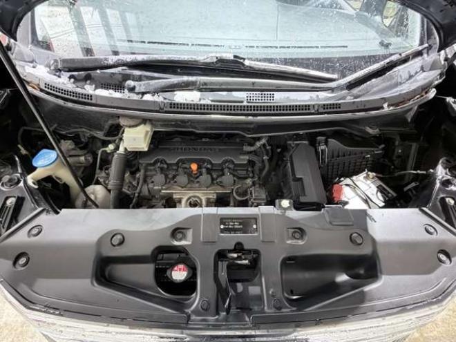 ステップワゴン2.0 スパーダ Z 4WD　防錆塗装4WDTVナビBカメETC後席モニタ 2000