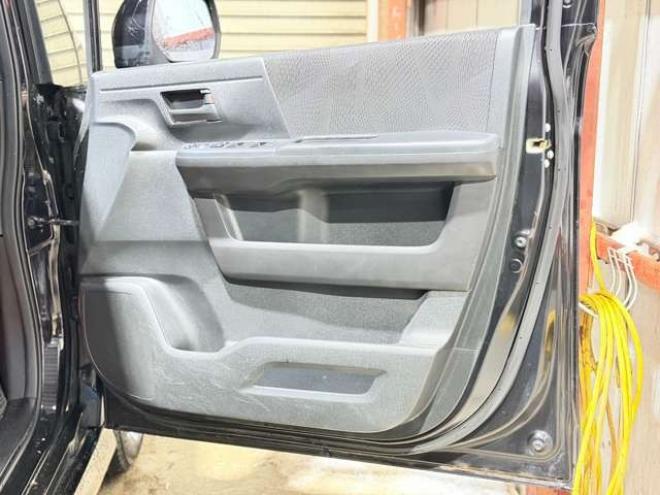 ステップワゴン2.0 スパーダ Z 4WD　防錆塗装4WDTVナビBカメETC後席モニタ 2000