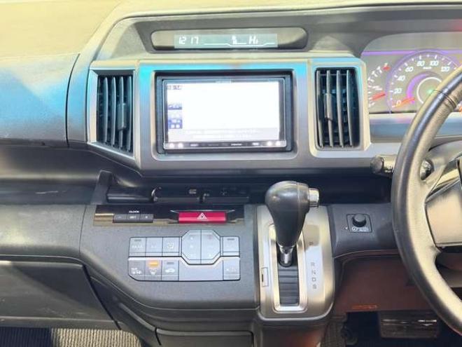 ステップワゴン2.0 スパーダ Z 4WD　防錆塗装4WDTVナビBカメETC後席モニタ 2000