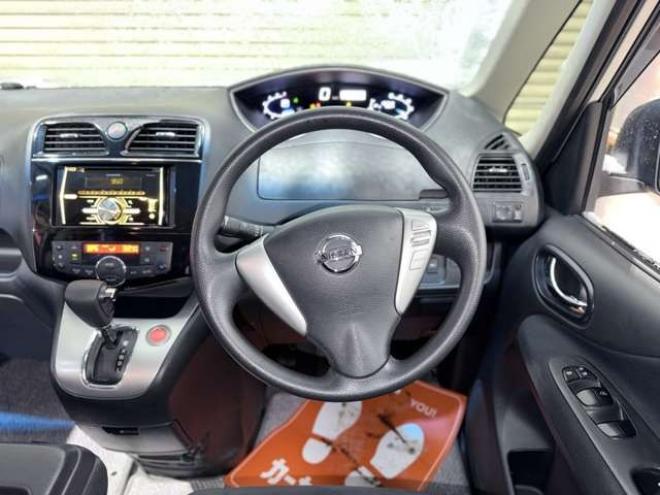 セレナ2.0 20X S-HYBRID　防錆塗装CDエンスタ 2WD 2000