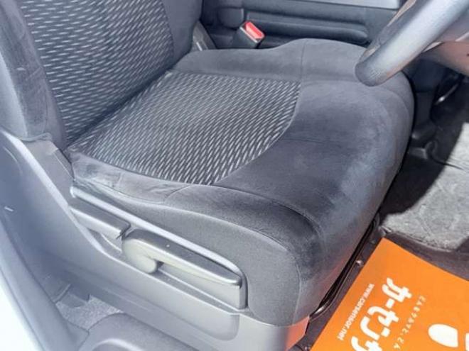 セレナ2.0 20S 4WD　下廻防錆キーレスCD 2000