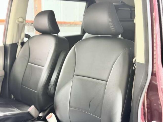 フリード1.5 G Lパッケージ 4WD　防錆塗装4WDキーレスTVエンスタ夏冬タイヤ 1500