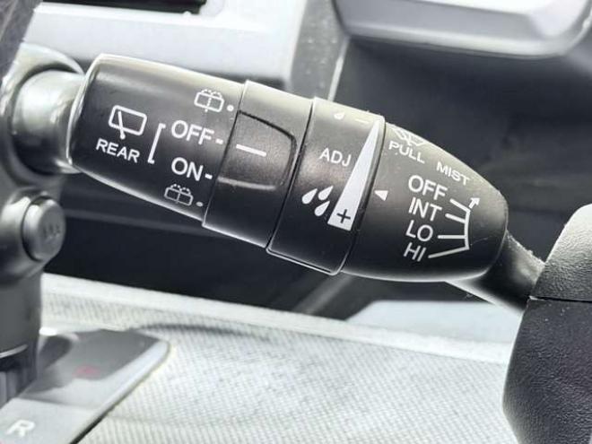 フリード1.5 G Lパッケージ 4WD　防錆塗装4WDキーレスTVエンスタ夏冬タイヤ 1500