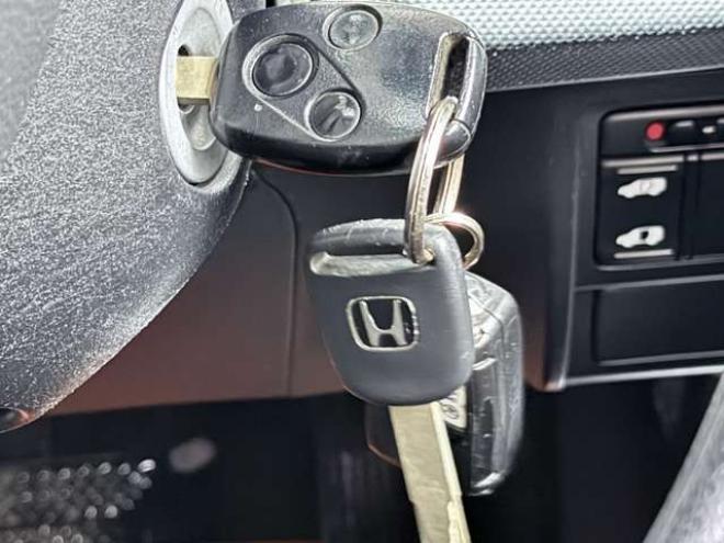 フリード1.5 G Lパッケージ 4WD　防錆塗装4WDキーレスTVエンスタ夏冬タイヤ 1500