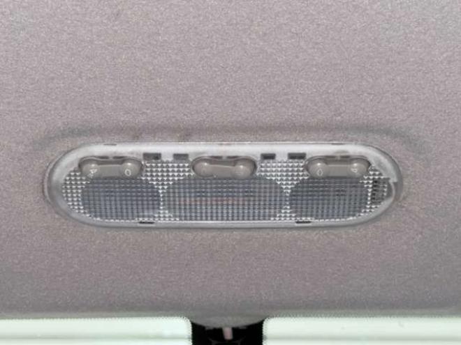 セレナ2.0 ハイウェイスター 4WD　防錆塗装4WDスマキー 2000