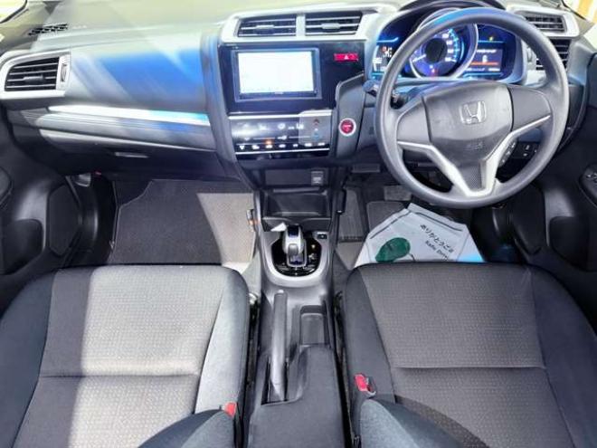フィット1.5 ハイブリッド Fパッケージ 4WD　下廻防錆ナビETCエンスタ 1500