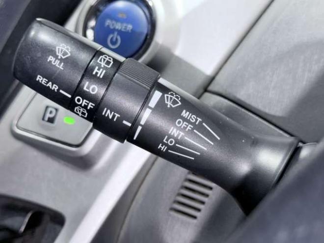 プリウスα1.8 S　下廻防錆TVナビBカメ 2WD 1800