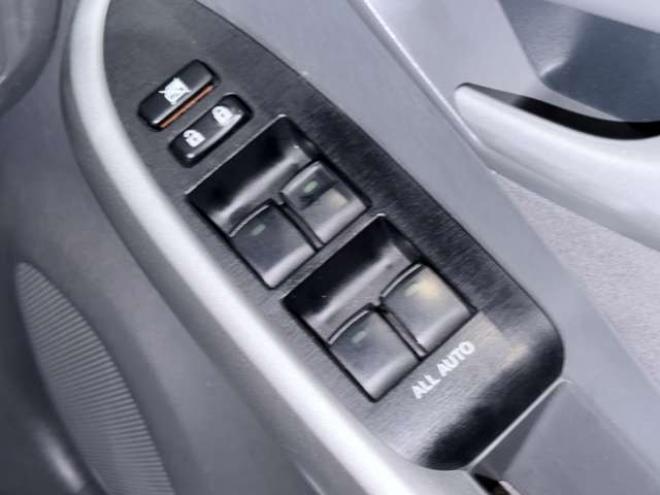 プリウス1.8 S　下廻防錆TVBカメETC夏冬タイヤ 2WD 1800