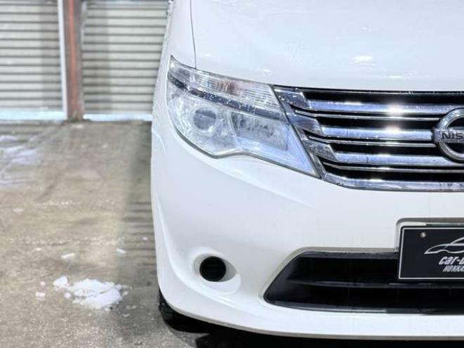 セレナ2.0 20X 4WD　下廻防錆TVナビBカメETCエンスタ 2000