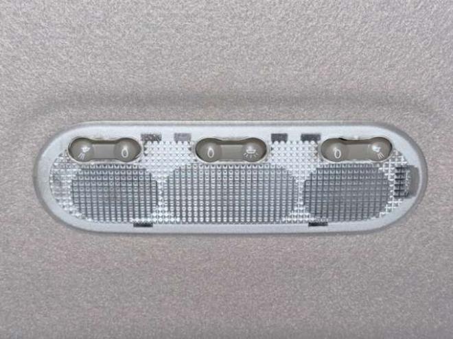 セレナ2.0 20X 4WD　下廻防錆TVナビBカメETCエンスタ 2000