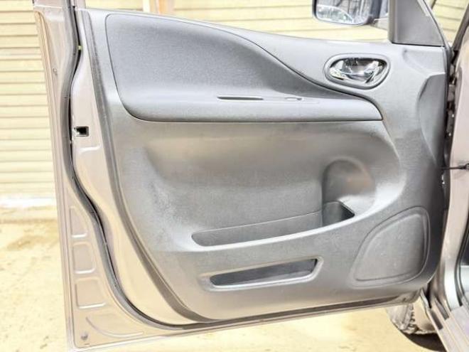 セレナ2.0 20X 4WD　防錆塗装4WDTVナビBカメドラレコ後席モニタ 2000