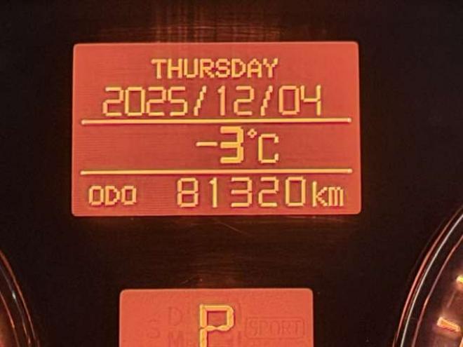 アベンシスワゴン2.0 Xi　防錆塗装TVナビエンスタ夏冬タイヤETCドラレコ 2WD 2000