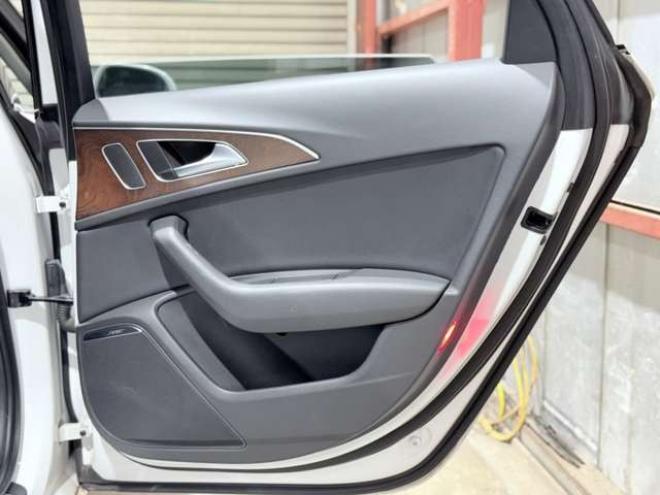 アウディA6アバント 2.8 FSI クワトロ 4WD　下廻防錆TVナビBカメETC 正規輸入車 2800