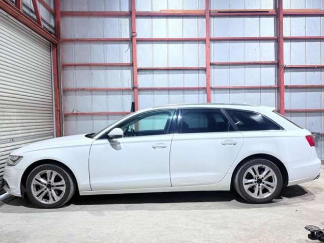 アウディA6アバント 2.8 FSI クワトロ 4WD　下廻防錆TVナビBカメETC 正規輸入車 2800