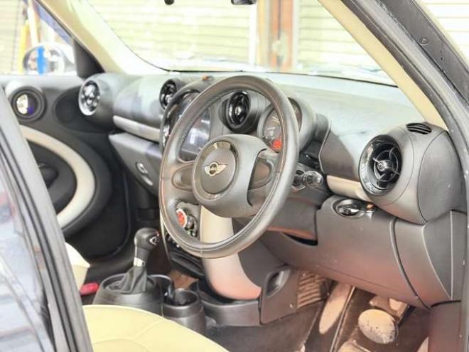 ミニクロスオーバー クーパー D オール4 4WD　防錆塗装4WDアンドロイドナビBカメETC 正規輸入車 2000