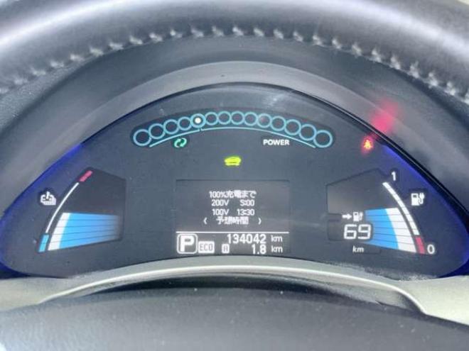リーフ30kWh X　下廻防錆TVナビBカメETC夏冬タイヤ 2WD 不明