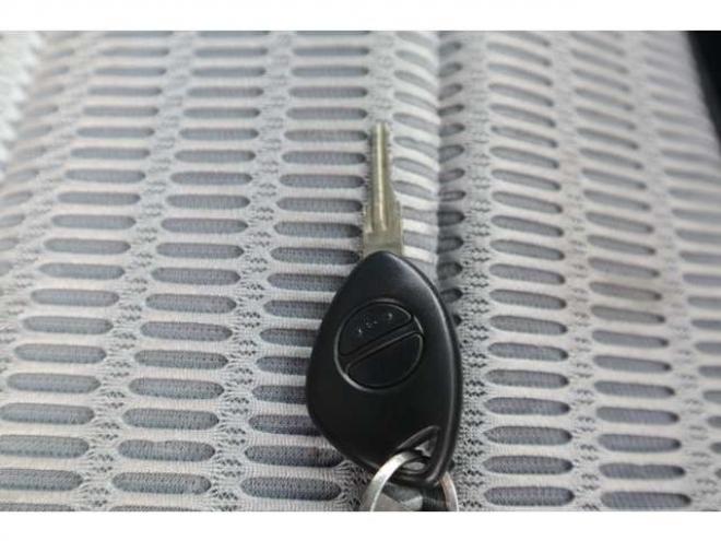 サンバートランスポーター 4WD　キーレス・AT・4WD・4.2万キロ 660