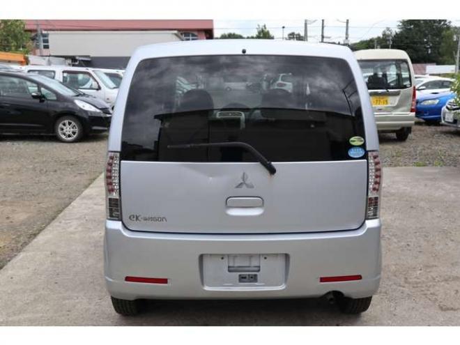 eKワゴンM 4WD　5速マニュアル・4WD・キーレス・2.7万キロ 660