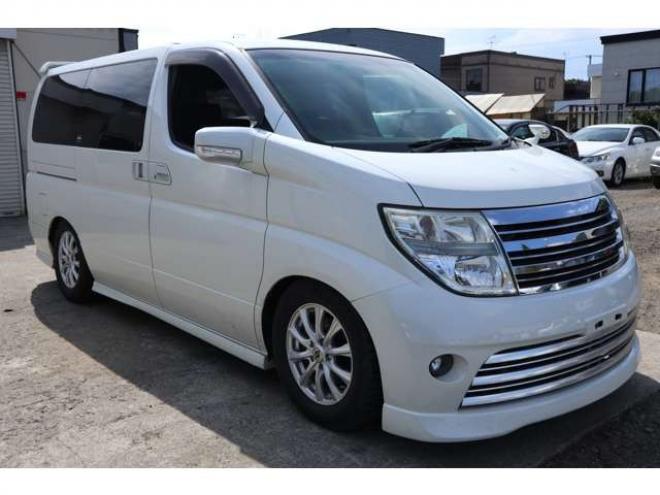 エルグランド2.5 ライダーS 4WD　スマートキー・左パワスラ・TV・Bカメラ・Tチェーン・ローダウン・8万キロ 2500