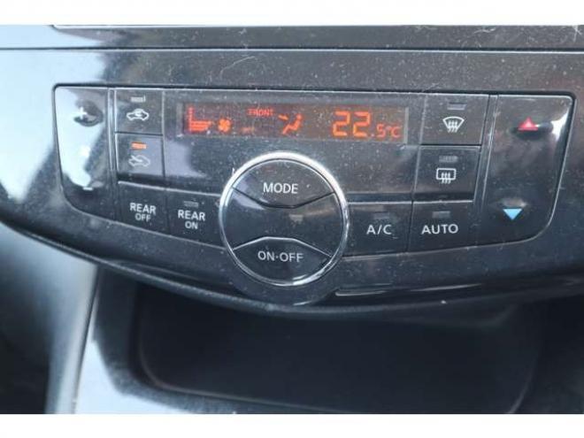 セレナ2.0 ハイウェイスター 4WD　バックカメラ・スマートキー・R8/7月 2000