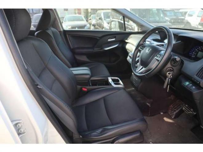 オデッセイ2.4 アブソルート 4WD　ナビTV・バックカメラ・キーレス 2400