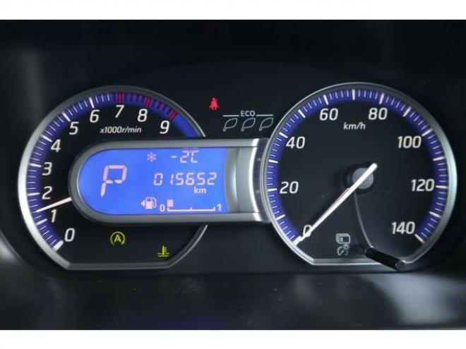 デイズX 4WD　ナビ・TV・バックカメラ・アイドリングストップ・R9/9月・走行すくない1.6万キロ 660