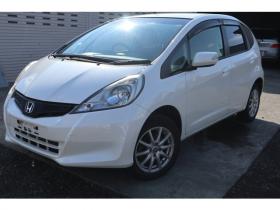 フィット　1.3 G スマートセレクション ファインスタイル 4WD　スマートキー・ナビ・TV・バックカメラ・6.1万キロ 1300