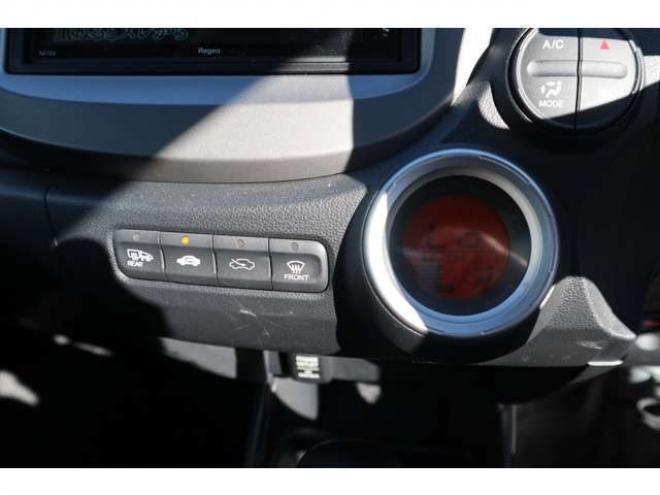 フィット1.3 G スマートセレクション ファインスタイル 4WD　スマートキー・ナビ・TV・バックカメラ・6.1万キロ 1300