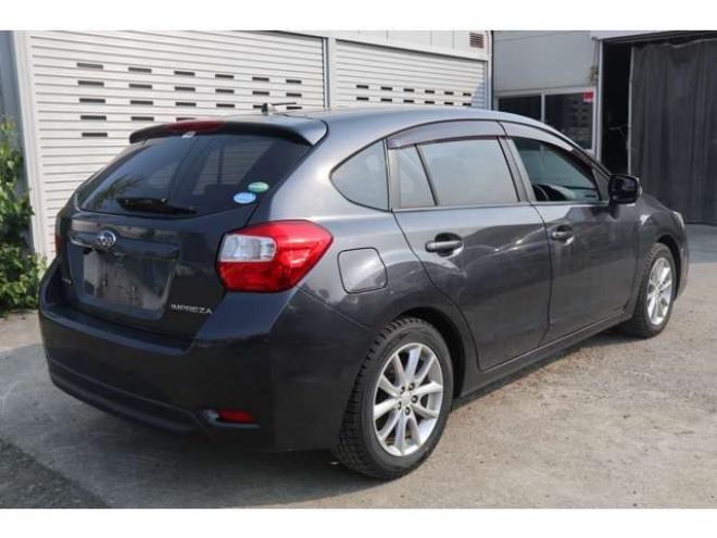 インプレッサスポーツ 2.0 i アイサイト 4WD　ナビ・TV・スマートキー 2000