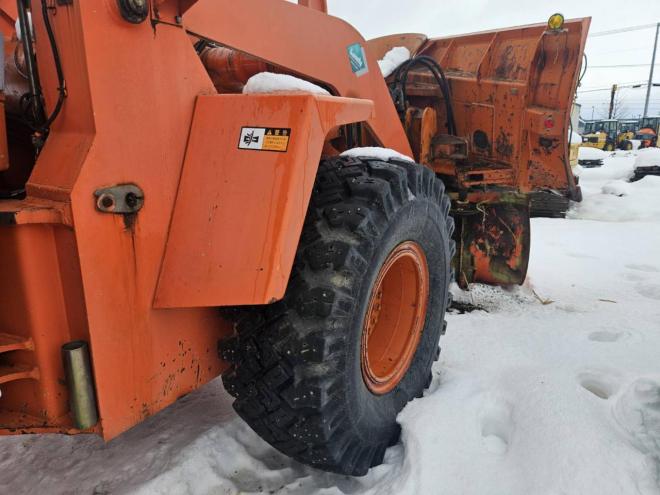 ホイールローダLX100-2C　マルチプラウ＆バケット　旭川ヤード