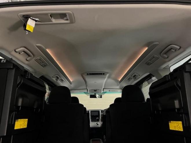 ヴェルファイア本州仕入　禁煙車　両側パワースライドドア　社外１８インチブラポリＡＷ　社外１７ＡＷ＋スタッドレスタイヤ付　ＫＥＮＷＯＯＤナビ　フルセグ地デジ　ＤＶＤ再生　Ｂｌｕｅｔｏｏｔｈオーディオ　バックカメラ 4WD 2400 5Dr