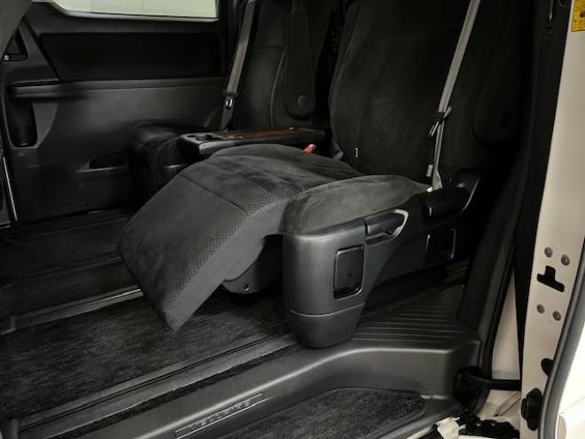 ヴェルファイア本州仕入　禁煙車　両側パワースライドドア　社外１８インチブラポリＡＷ　社外１７ＡＷ＋スタッドレスタイヤ付　ＫＥＮＷＯＯＤナビ　フルセグ地デジ　ＤＶＤ再生　Ｂｌｕｅｔｏｏｔｈオーディオ　バックカメラ 4WD 2400 5Dr