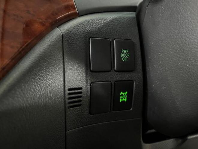 ヴェルファイア本州仕入　禁煙車　両側パワースライドドア　社外１８インチブラポリＡＷ　社外１７ＡＷ＋スタッドレスタイヤ付　ＫＥＮＷＯＯＤナビ　フルセグ地デジ　ＤＶＤ再生　Ｂｌｕｅｔｏｏｔｈオーディオ　バックカメラ 4WD 2400 5Dr