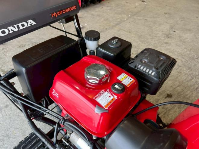 除雪機ホンダ　HSS760ｎ