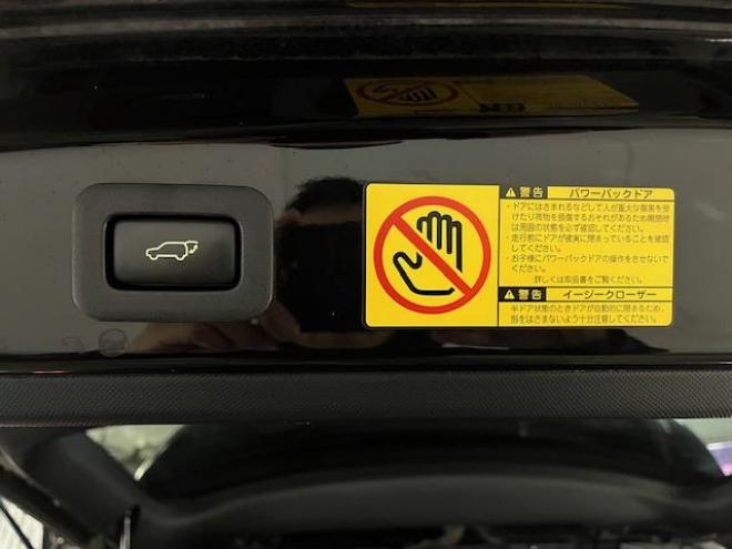 エスティマワンオーナー　寒冷地仕様　禁煙車　両側パワースライドドア　パワーバックドア　純正１８インチＡＷ　純正１６ＡＷ＋スタッドレスタイヤ　純正ナビ　フルセグ地デジ　ＤＶＤ再生　Ｂｌｕｅｔｏｏｔｈ　バックカメラ 4WD 2400 5Dr