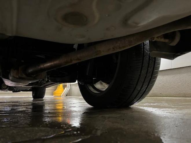 エスティマワンオーナー　寒冷地仕様　禁煙車　両側パワースライドドア　パワーバックドア　純正１８インチＡＷ　純正１６ＡＷ＋スタッドレスタイヤ　純正ナビ　フルセグ地デジ　ＤＶＤ再生　Ｂｌｕｅｔｏｏｔｈ　バックカメラ 4WD 2400 5Dr