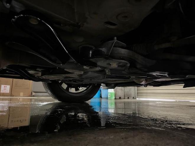 エスティマワンオーナー　寒冷地仕様　禁煙車　両側パワースライドドア　パワーバックドア　純正１８インチＡＷ　純正１６ＡＷ＋スタッドレスタイヤ　純正ナビ　フルセグ地デジ　ＤＶＤ再生　Ｂｌｕｅｔｏｏｔｈ　バックカメラ 4WD 2400 5Dr