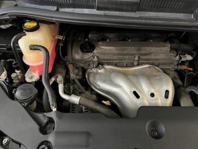 エスティマワンオーナー　寒冷地仕様　禁煙車　両側パワースライドドア　パワーバックドア　純正１８インチＡＷ　純正１６ＡＷ＋スタッドレスタイヤ　純正ナビ　フルセグ地デジ　ＤＶＤ再生　Ｂｌｕｅｔｏｏｔｈ　バックカメラ 4WD 2400 5Dr