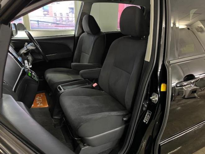 エスティマワンオーナー　寒冷地仕様　禁煙車　両側パワースライドドア　パワーバックドア　純正１８インチＡＷ　純正１６ＡＷ＋スタッドレスタイヤ　純正ナビ　フルセグ地デジ　ＤＶＤ再生　Ｂｌｕｅｔｏｏｔｈ　バックカメラ 4WD 2400 5Dr