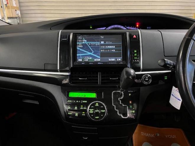 エスティマワンオーナー　寒冷地仕様　禁煙車　両側パワースライドドア　パワーバックドア　純正１８インチＡＷ　純正１６ＡＷ＋スタッドレスタイヤ　純正ナビ　フルセグ地デジ　ＤＶＤ再生　Ｂｌｕｅｔｏｏｔｈ　バックカメラ 4WD 2400 5Dr