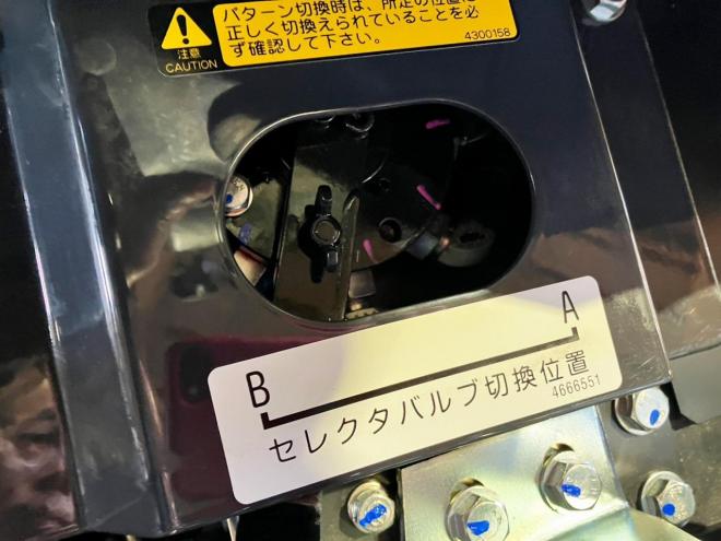 バックホー日立　未使用　ミニユンボ　ZX8U-2　建機