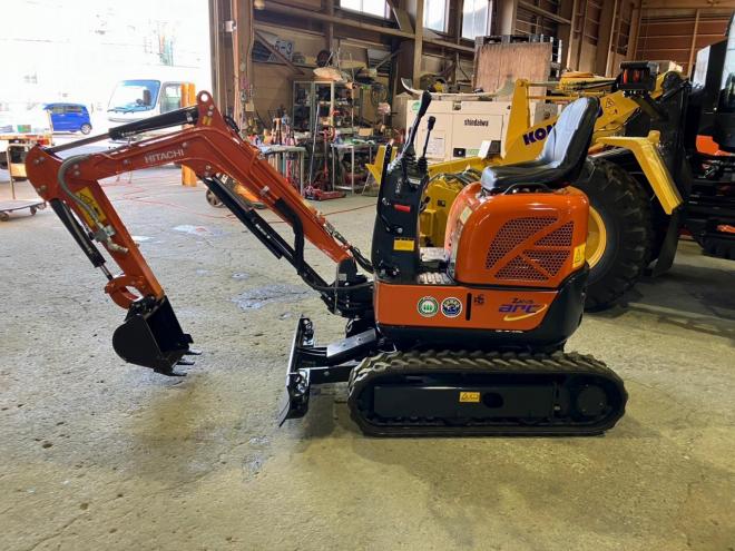 バックホー日立　未使用　ミニユンボ　ZX8U-2　建機