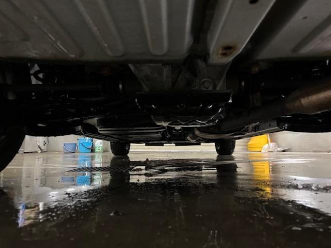 ヴォクシー本州仕入　ワンオーナー　アルパインリアモニター　ストラーダナビ　フルセグ地デジ　ＤＶＤ再生　Ｂｌｕｅｔｏｏｔｈオーディオ　バックカメラ　純正エンジンスターター　純正ＬＥＤヘッドライト　純正ＥＴＣ 4WD 2000 5Dr