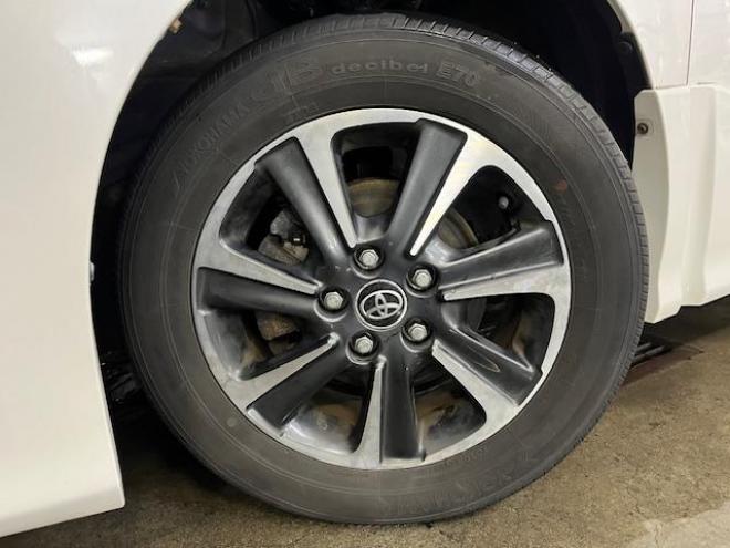 ヴォクシー本州仕入　ワンオーナー　アルパインリアモニター　ストラーダナビ　フルセグ地デジ　ＤＶＤ再生　Ｂｌｕｅｔｏｏｔｈオーディオ　バックカメラ　純正エンジンスターター　純正ＬＥＤヘッドライト　純正ＥＴＣ 4WD 2000 5Dr